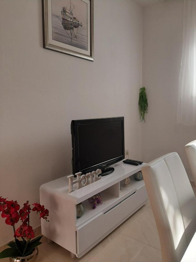 Giovanna - Spacious Lovely Apartment 수페타르 외부 사진